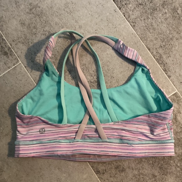 Lululemon athletica - Picture 11 of 14